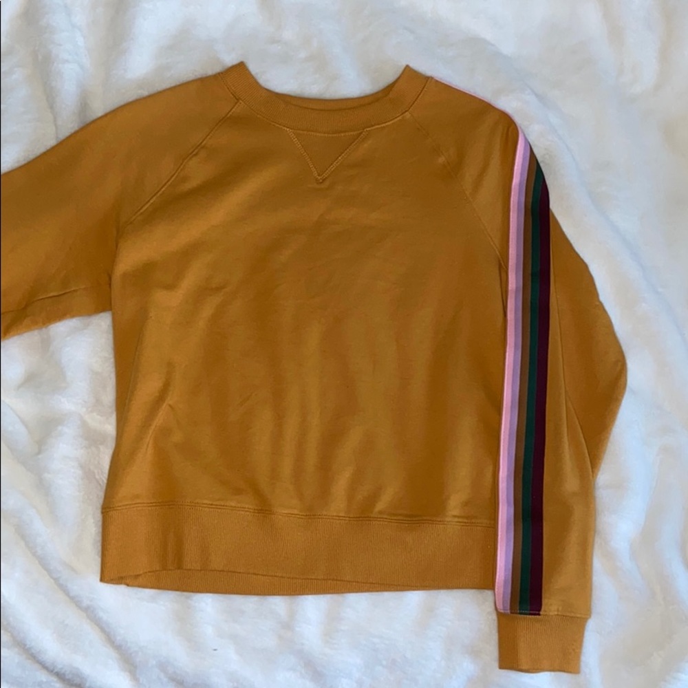 Yellow crew neck with stripes on sleeves